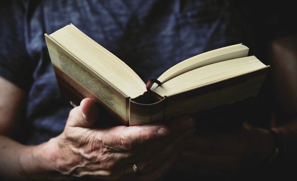 book-3531412_1280_pixabay
